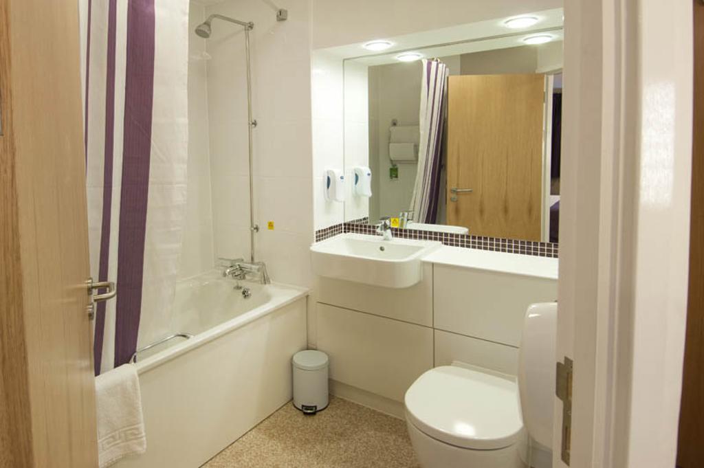 Premier Inn Falkirk East Δωμάτιο φωτογραφία